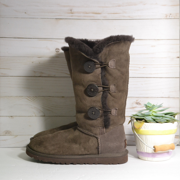 UGG Shoes - UGG Bailey Button Triplet  Brown Boots